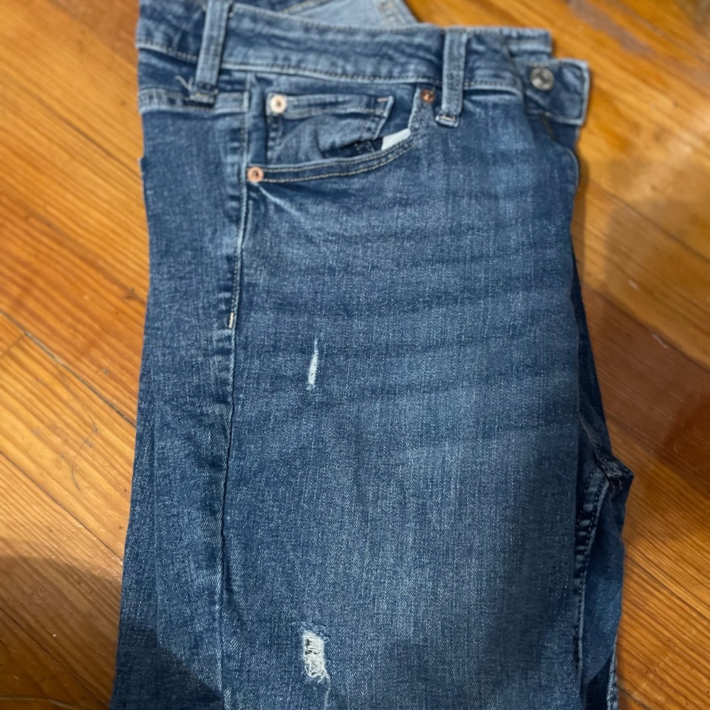 GAP Women’s Dark Blue Slim Jeans